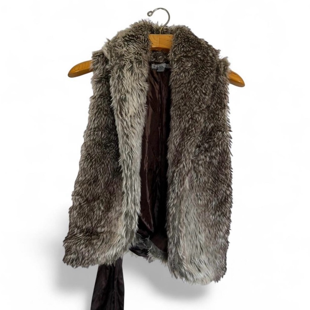 Vintage Y2K Forever 21 Faux Fur Vest with Brown Interior